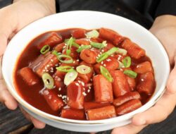 3 Drama Korea di Netflix yang Bikin Kamu Paham Kuliner Korea