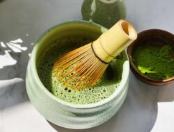 Jepang Tidak Pakai Grade Matcha, Kenapa di Indonesia Pakai dan Bikin Harganya Mahal?