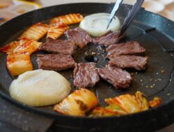 Uniknya Tradisi Kuliner Korea: Kenapa Makan Sendirian Dianggap Aneh?