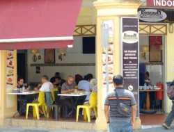 78 Tahun Melayani, Warong Nasi Pariaman Pamit Undur Diri